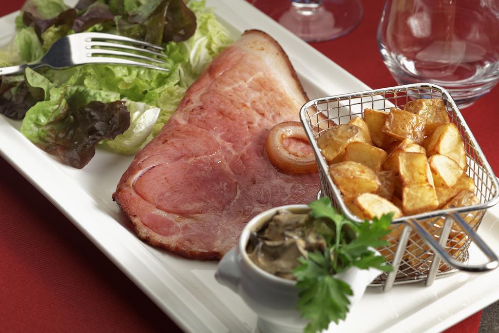 La Table De Gustave Hotel